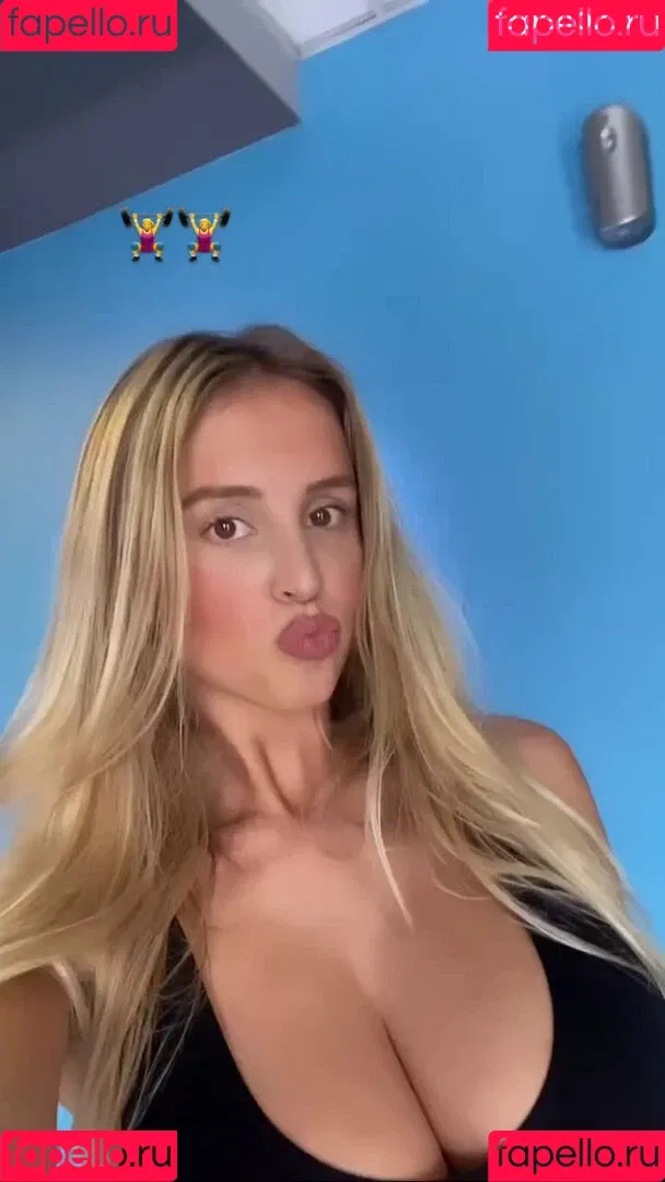 Maria Arreghini Onlyfans Photo Gallery 