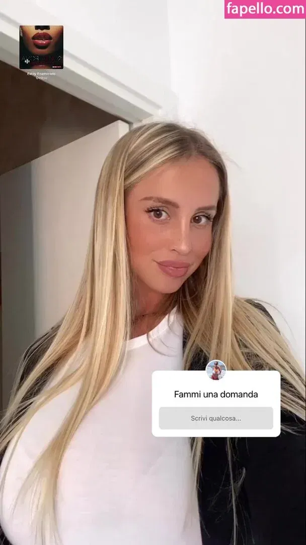 Maria Arreghini Onlyfans Photo Gallery 