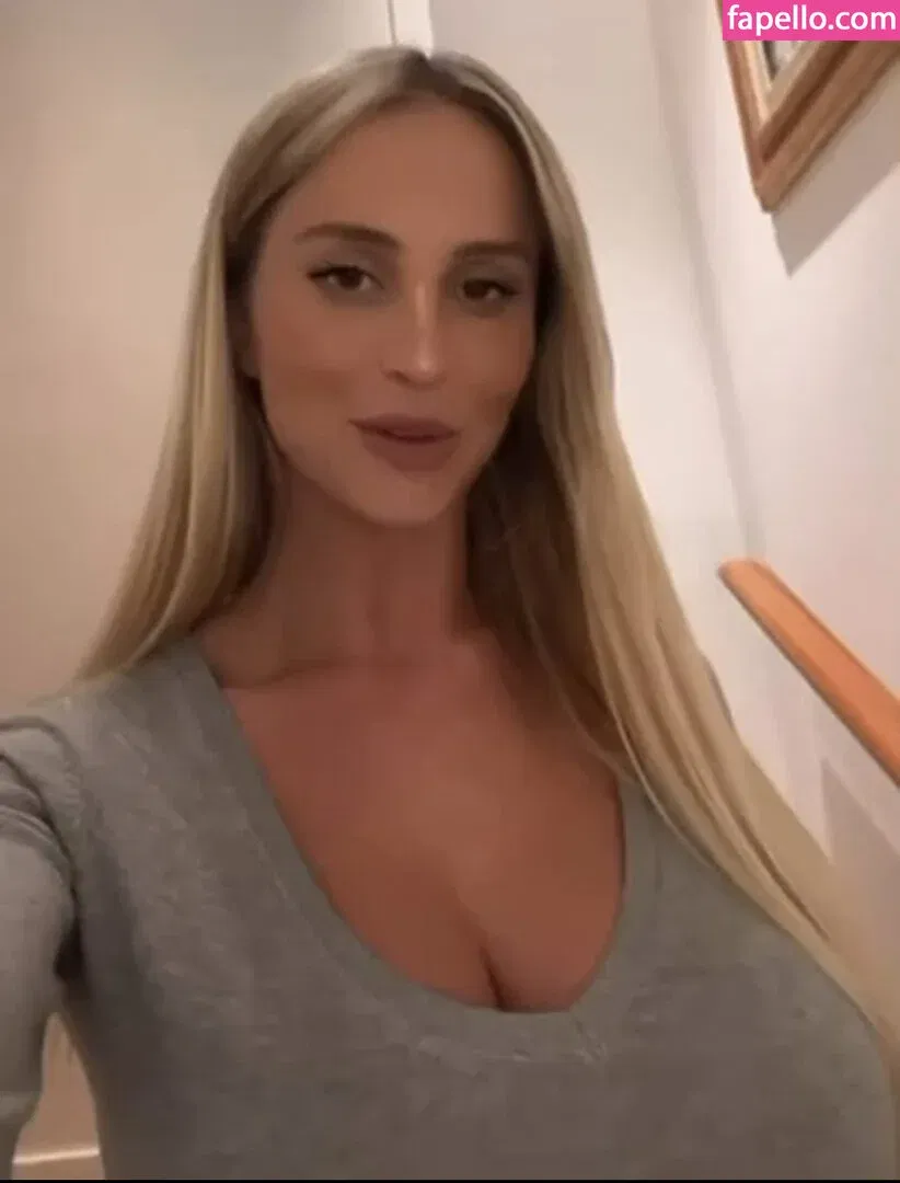 Maria Arreghini Onlyfans Photo Gallery 