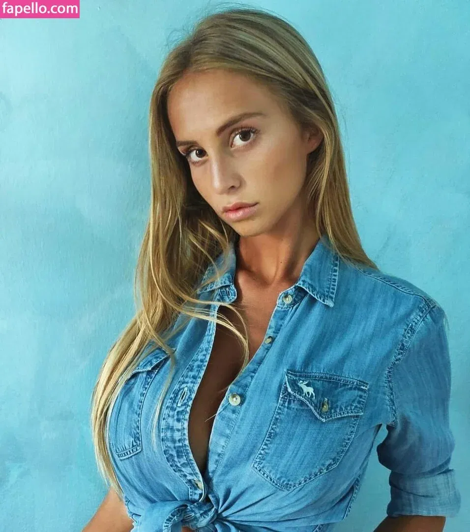 Maria Arreghini Onlyfans Photo Gallery 