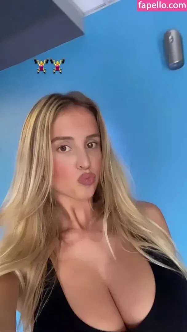 Maria Arreghini Onlyfans Photo Gallery 