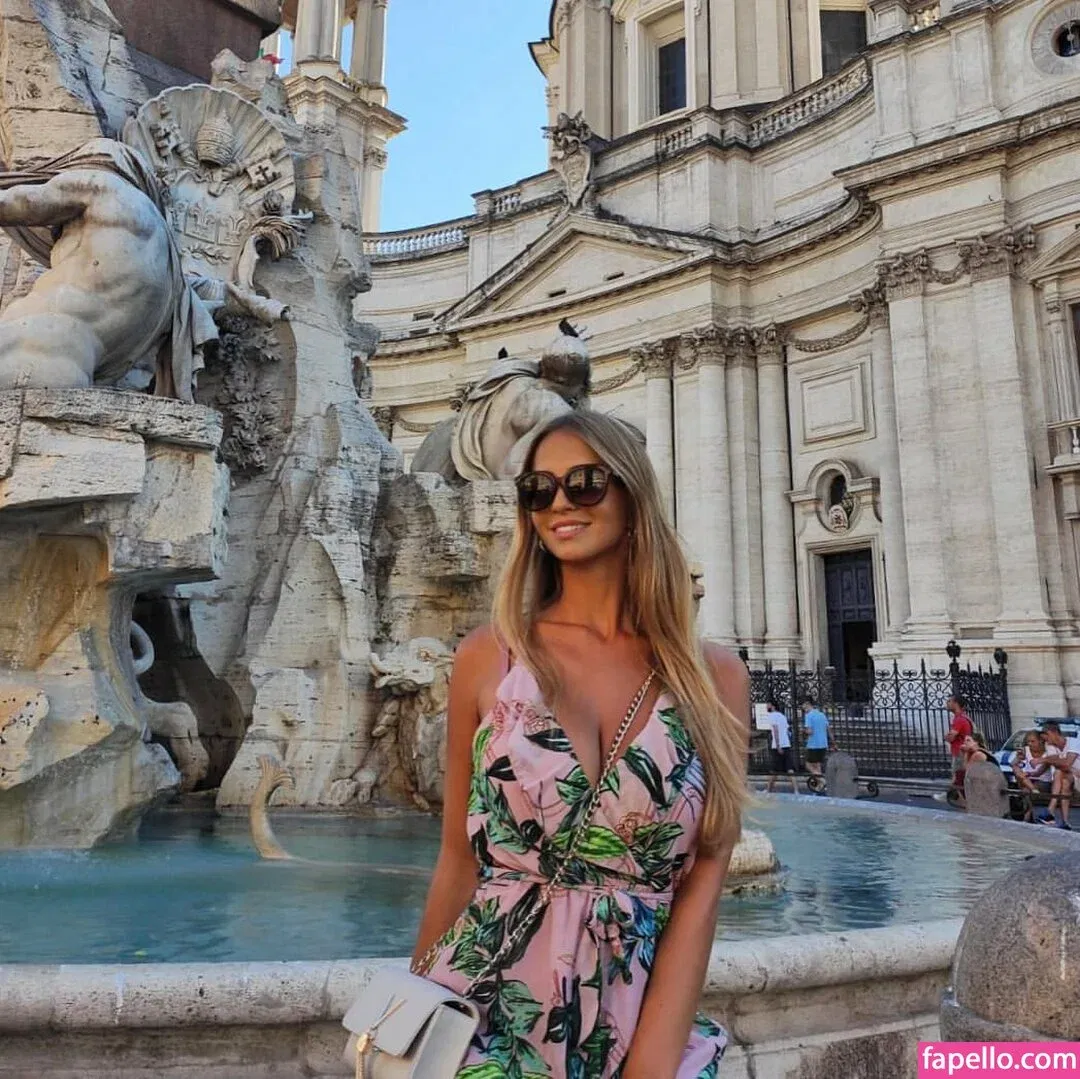 Maria Arreghini Onlyfans Photo Gallery 