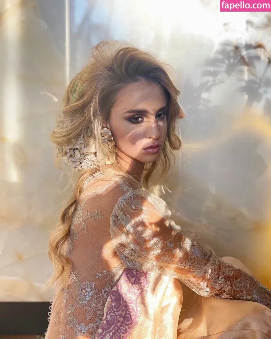 Maria Arreghini Onlyfans Photo Gallery 