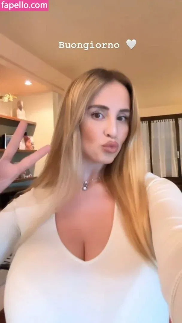 Maria Arreghini Onlyfans Photo Gallery 