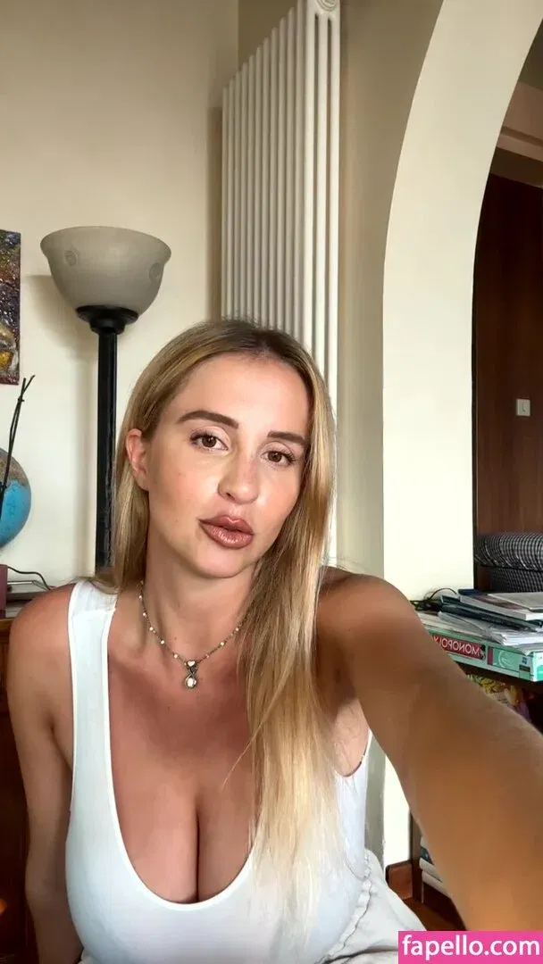 Maria Arreghini Onlyfans Photo Gallery 