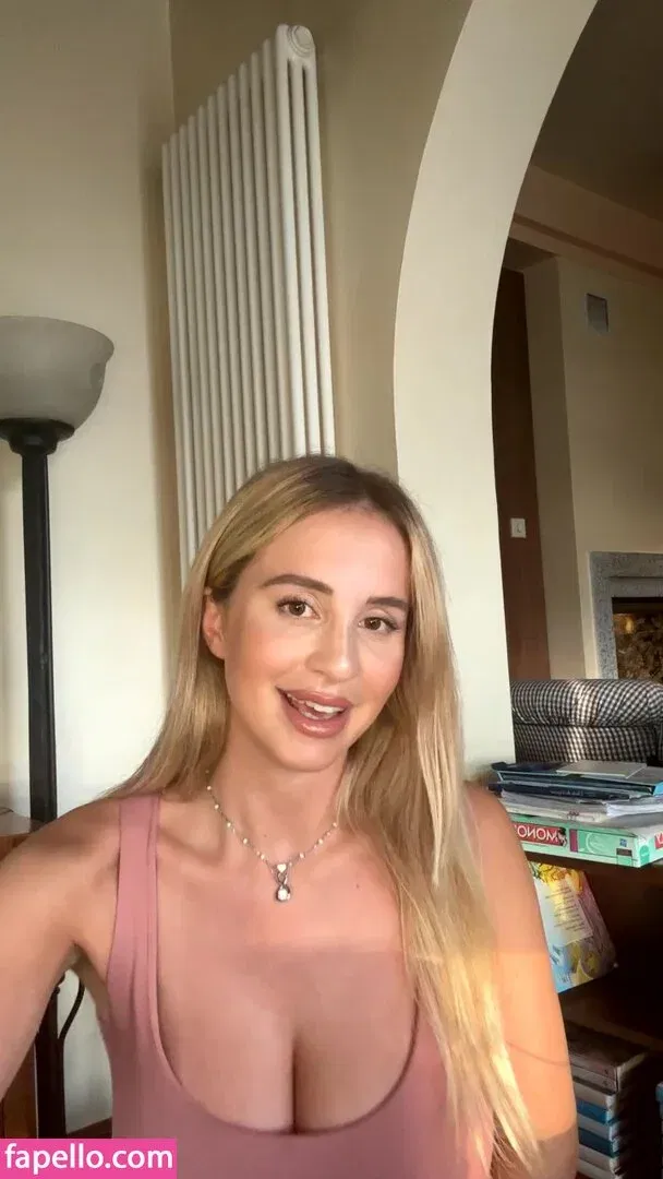 Maria Arreghini Onlyfans Photo Gallery 