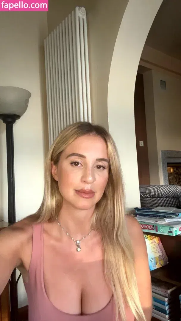 Maria Arreghini Onlyfans Photo Gallery 