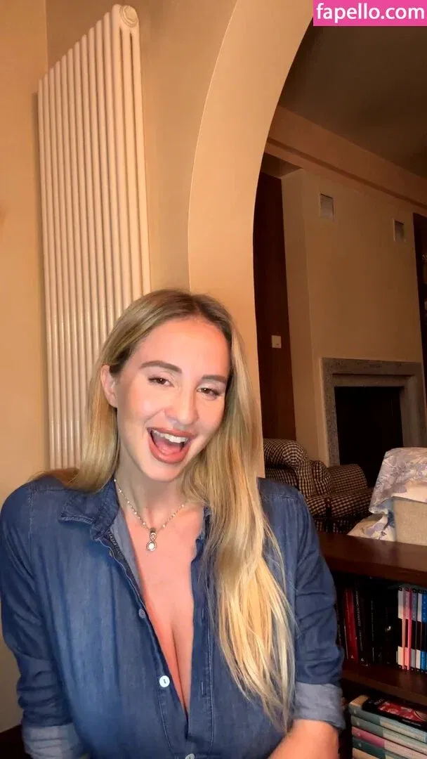 Maria Arreghini Onlyfans Photo Gallery 