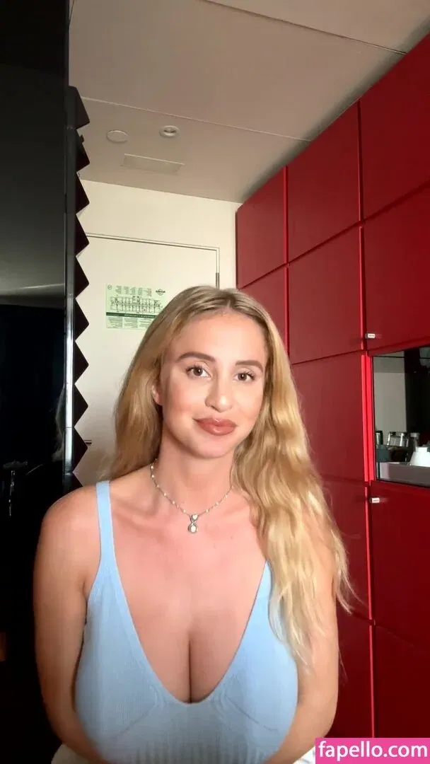 Maria Arreghini Onlyfans Photo Gallery 