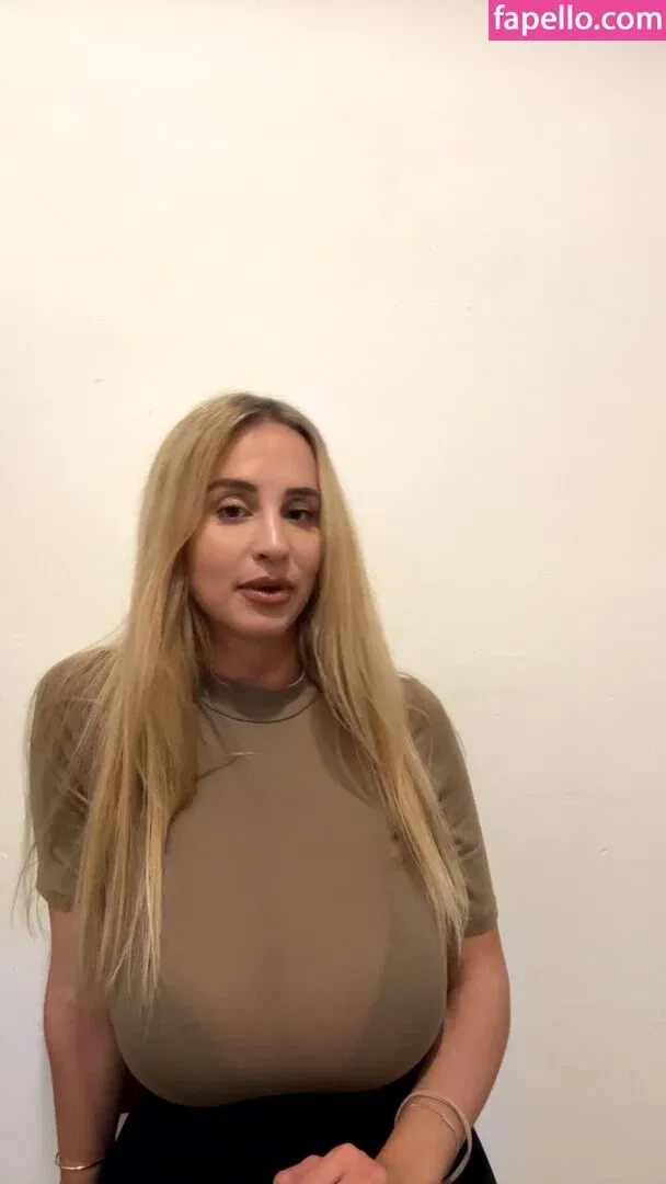 Maria Arreghini Onlyfans Photo Gallery 