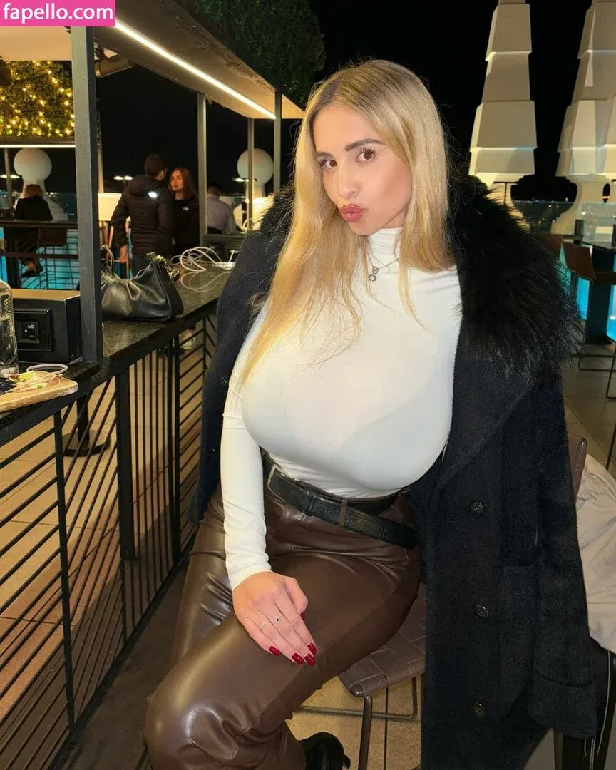 Maria Arreghini Onlyfans Photo Gallery 