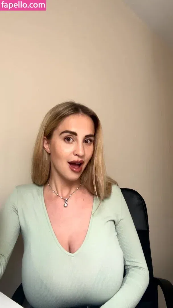 Maria Arreghini Onlyfans Photo Gallery 