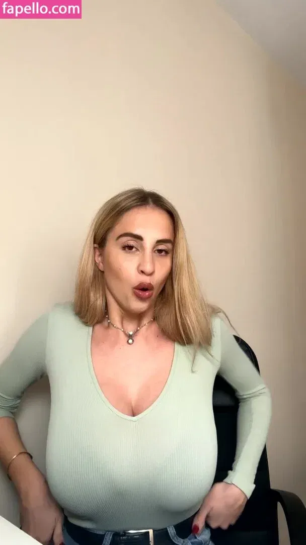 Maria Arreghini Onlyfans Photo Gallery 