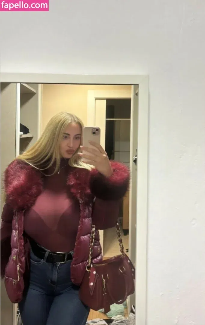 Maria Arreghini Onlyfans Photo Gallery 