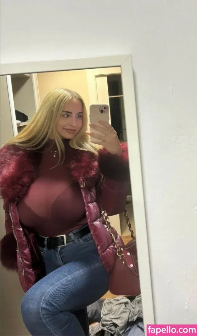 Maria Arreghini Onlyfans Photo Gallery 