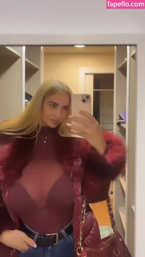 Maria Arreghini Onlyfans Photo Gallery 