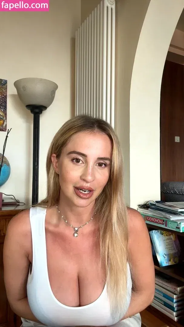 Maria Arreghini Onlyfans Photo Gallery 