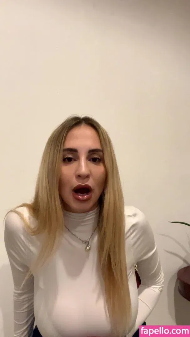 Maria Arreghini Onlyfans Photo Gallery 