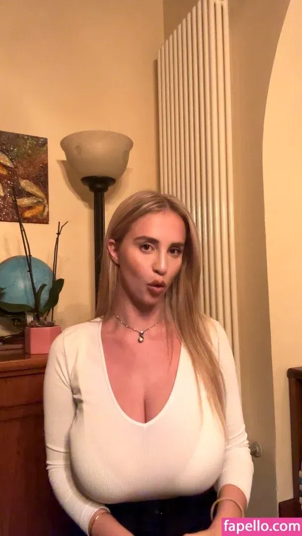 Maria Arreghini Onlyfans Photo Gallery 