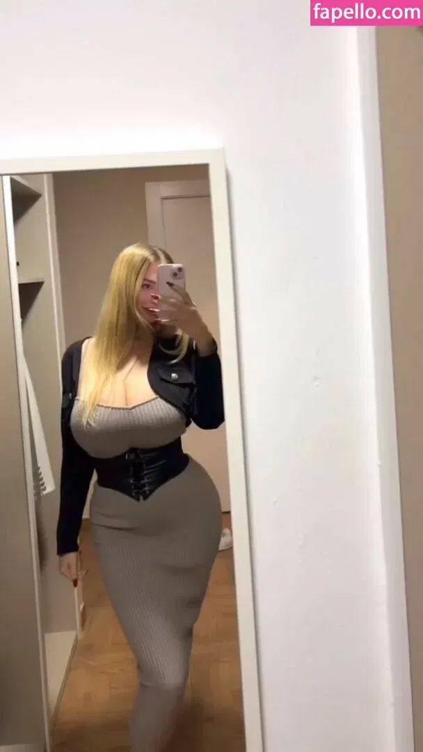 Maria Arreghini Onlyfans Photo Gallery 