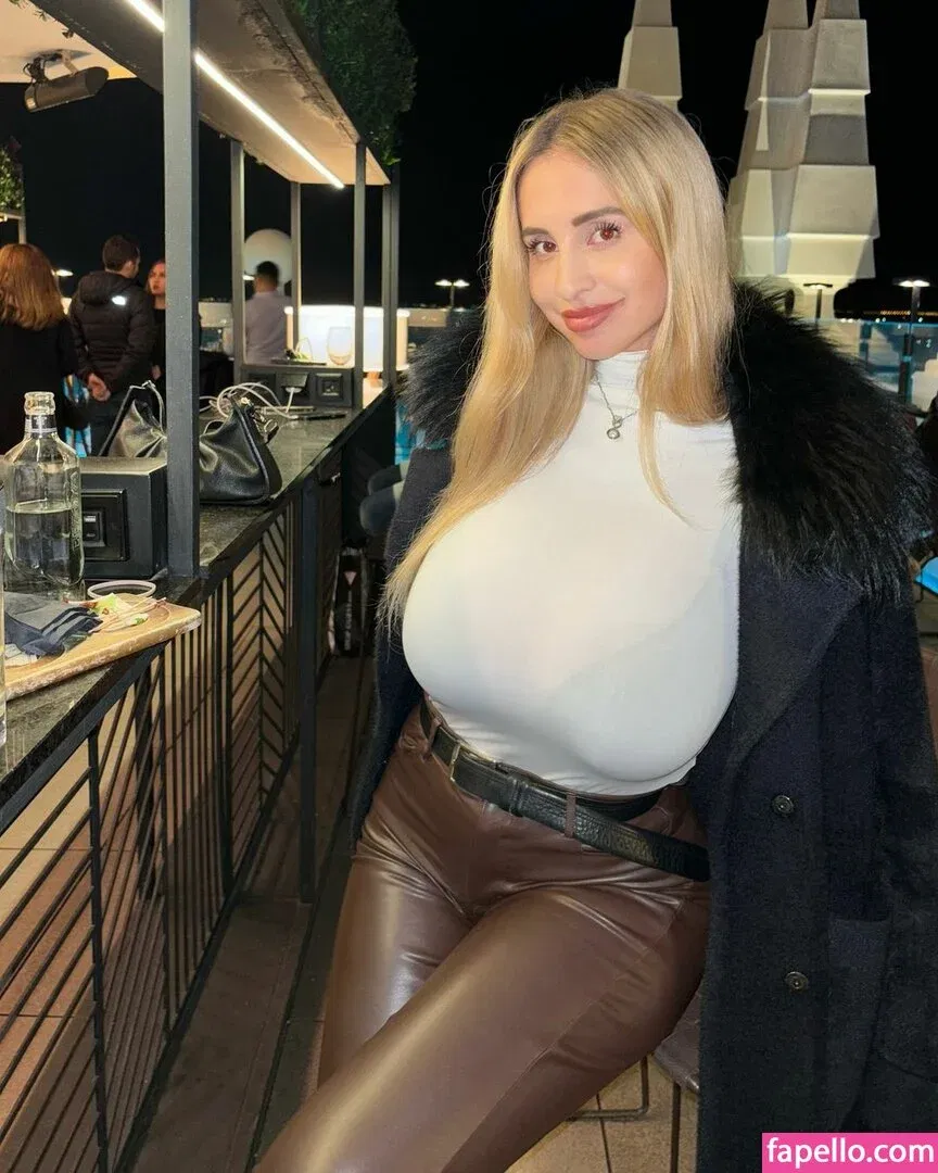 Maria Arreghini Onlyfans Photo Gallery 