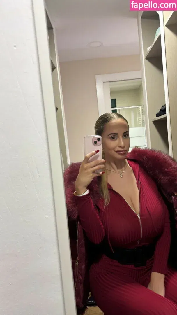 Maria Arreghini Onlyfans Photo Gallery 