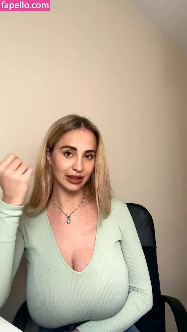 Maria Arreghini Onlyfans Photo Gallery 