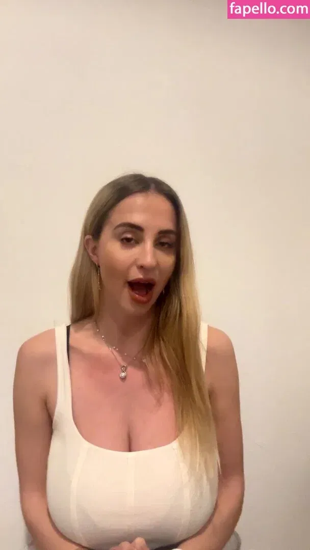 Maria Arreghini Onlyfans Photo Gallery 