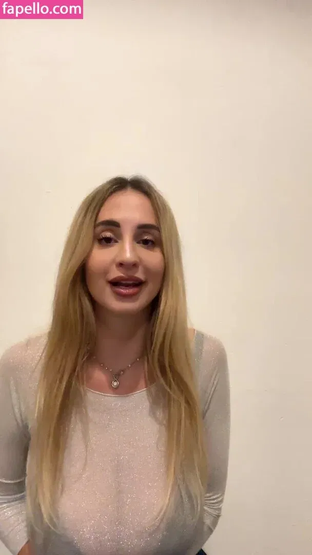 Maria Arreghini Onlyfans Photo Gallery 