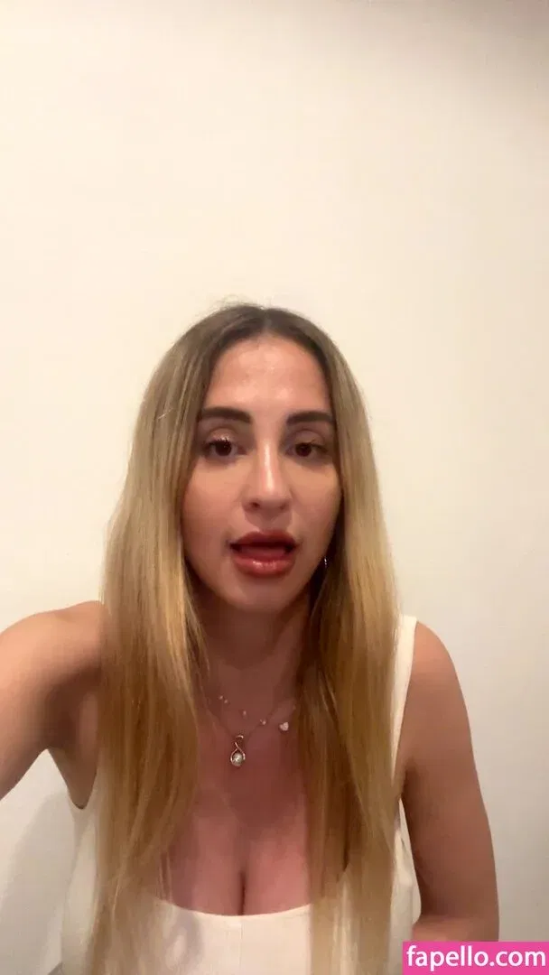 Maria Arreghini Onlyfans Photo Gallery 