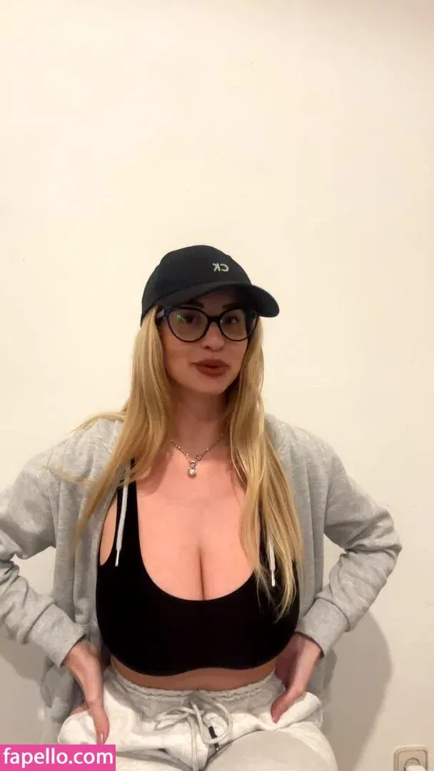 Maria Arreghini Onlyfans Photo Gallery 