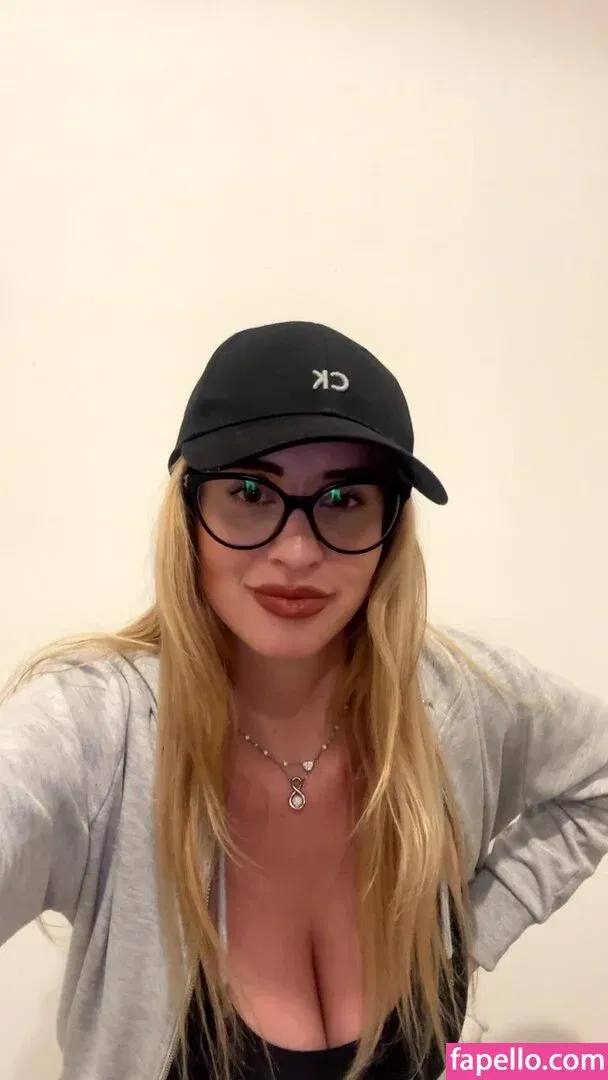 Maria Arreghini Onlyfans Photo Gallery 