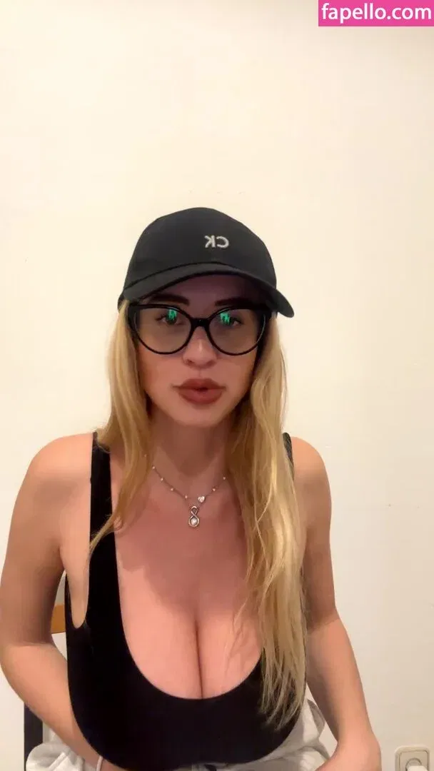 Maria Arreghini Onlyfans Photo Gallery 