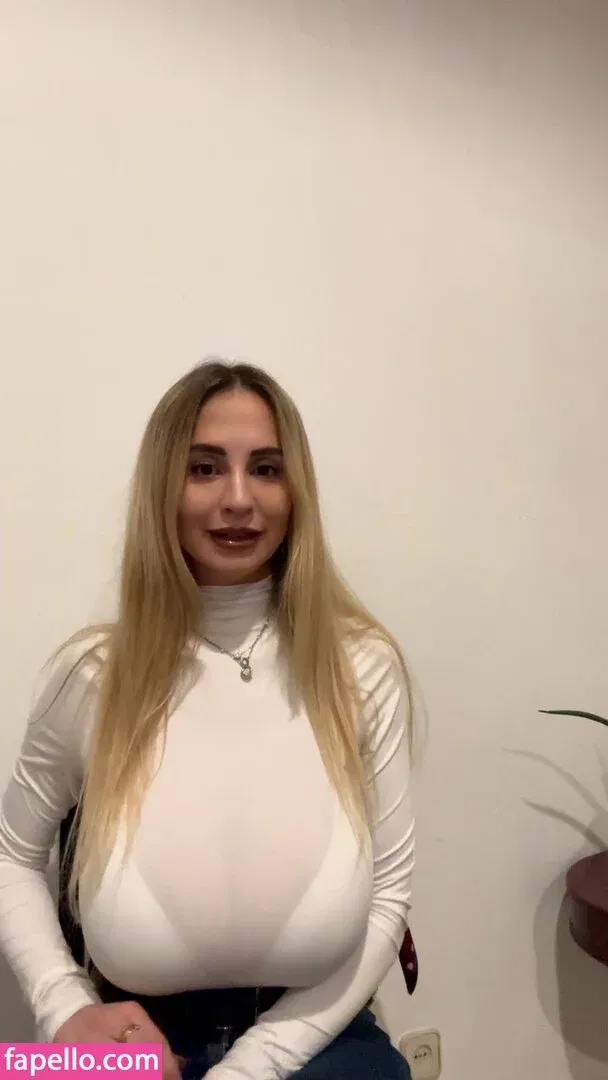 Maria Arreghini Onlyfans Photo Gallery 