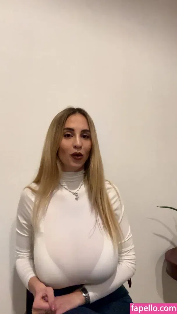 Maria Arreghini Onlyfans Photo Gallery 