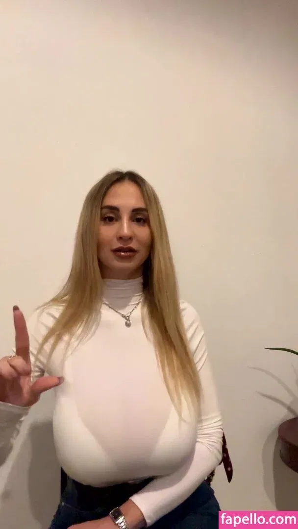 Maria Arreghini Onlyfans Photo Gallery 