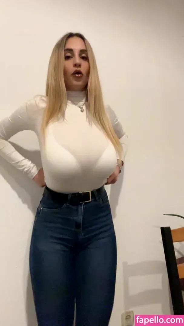 Maria Arreghini Onlyfans Photo Gallery 