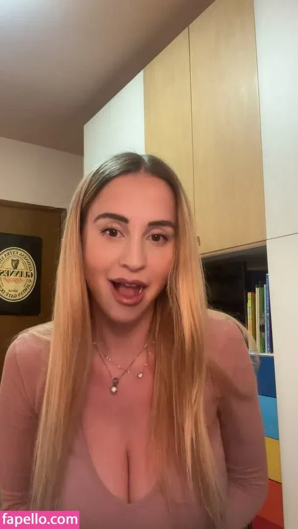 Maria Arreghini Onlyfans Photo Gallery 