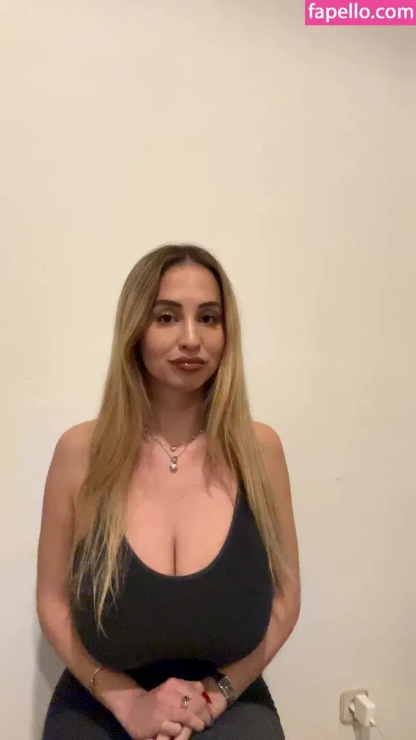 Maria Arreghini Onlyfans Photo Gallery 