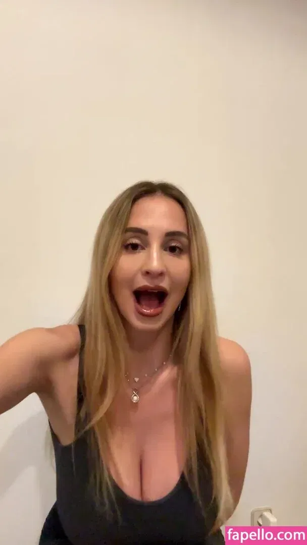 Maria Arreghini Onlyfans Photo Gallery 