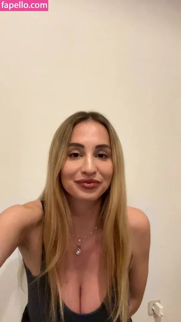 Maria Arreghini Onlyfans Photo Gallery 