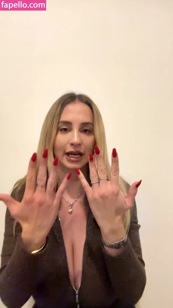 Maria Arreghini Onlyfans Photo Gallery 