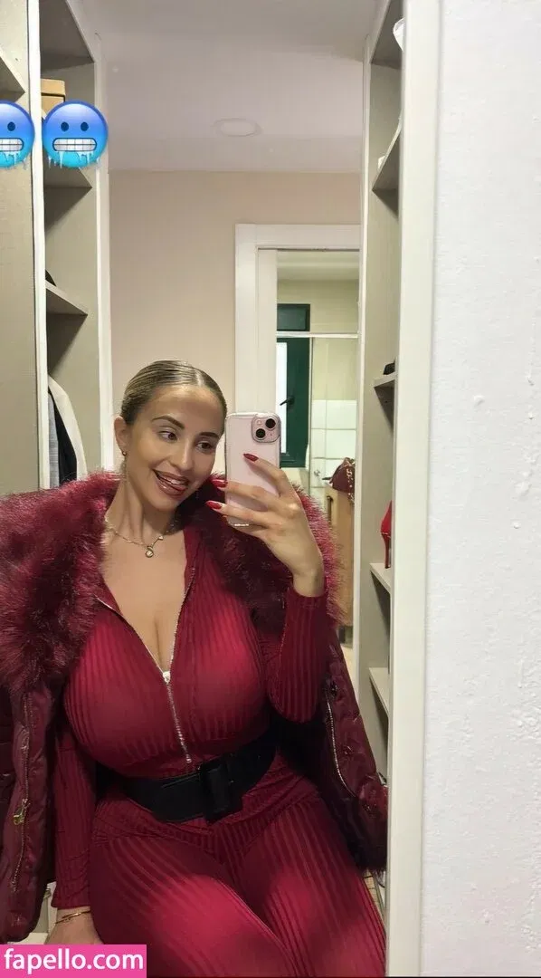 Maria Arreghini Onlyfans Photo Gallery 