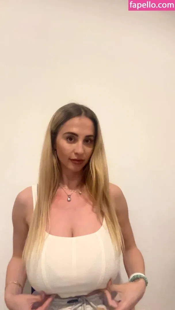 Maria Arreghini Onlyfans Photo Gallery 