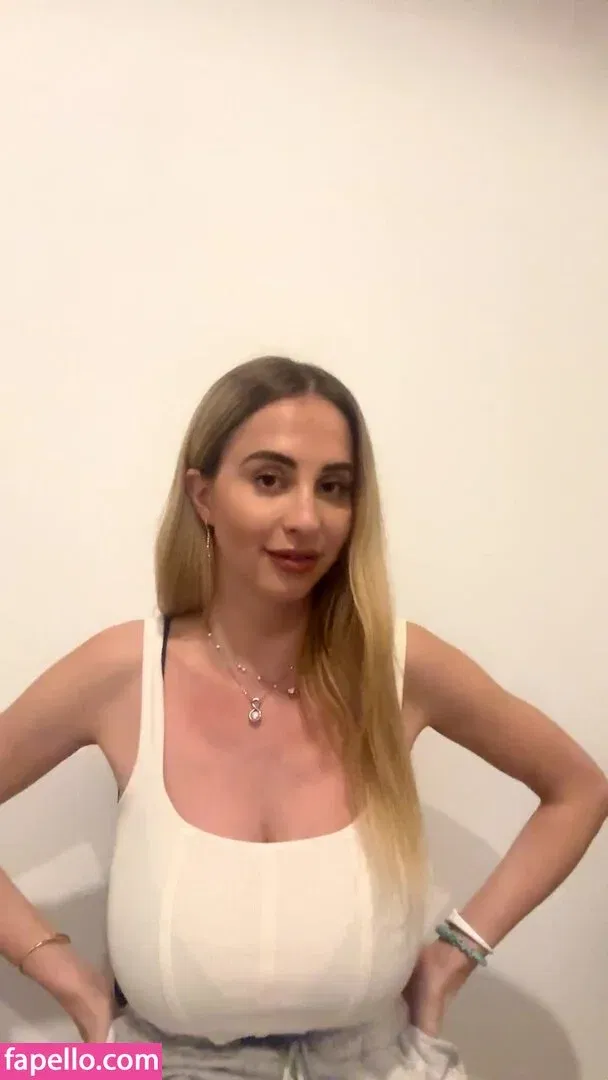 Maria Arreghini Onlyfans Photo Gallery 