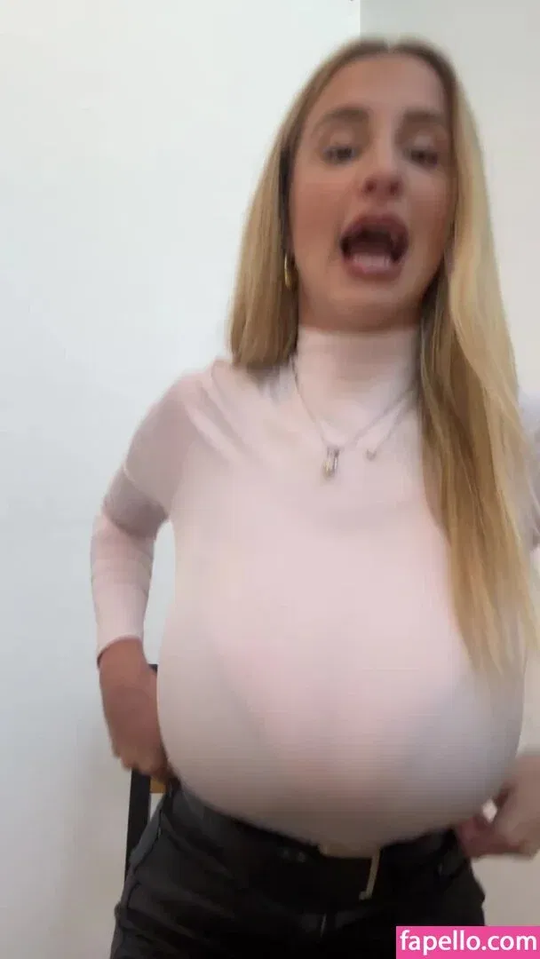 Maria Arreghini Onlyfans Photo Gallery 