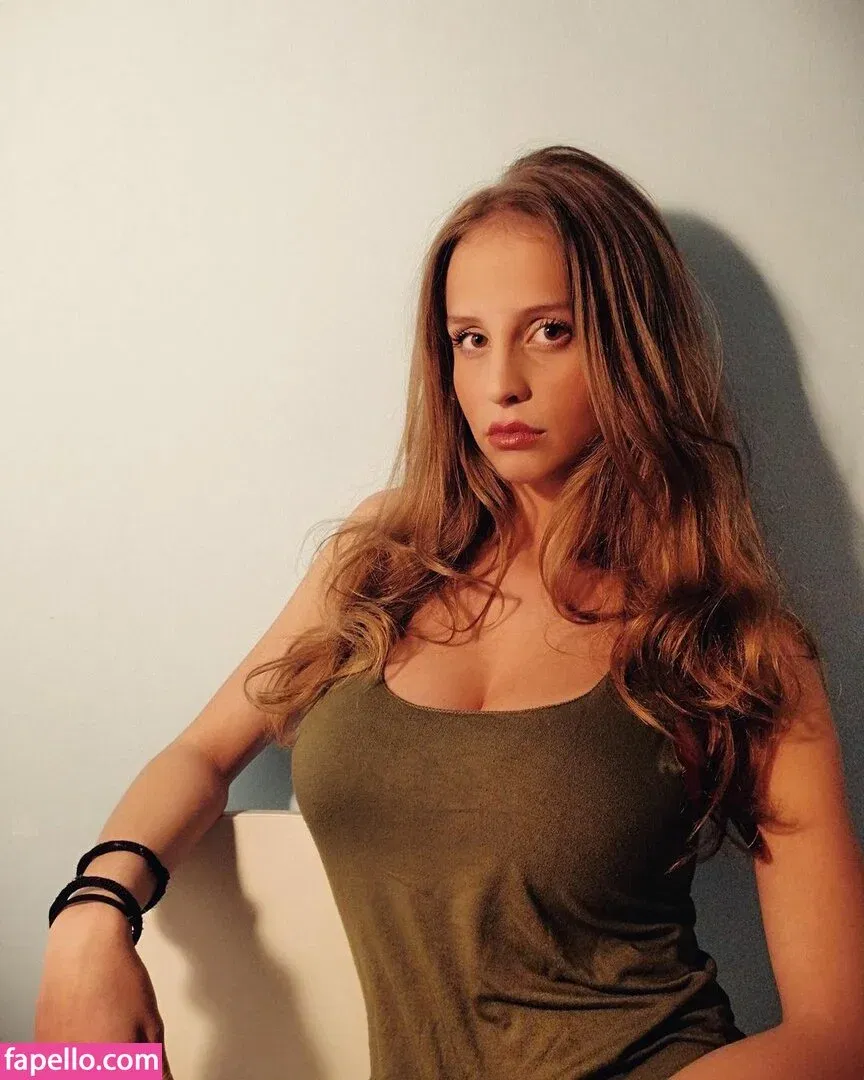 Maria Arreghini Onlyfans Photo Gallery 