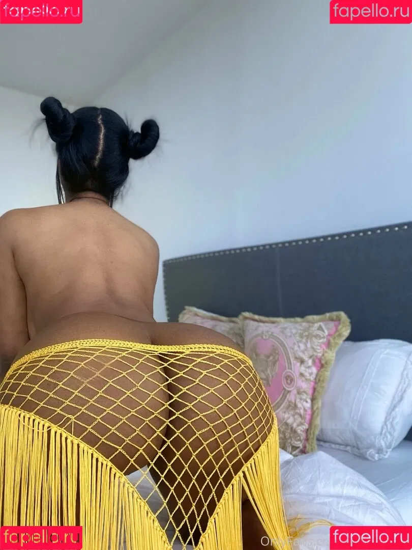 britliv Onlyfans Photo Gallery 