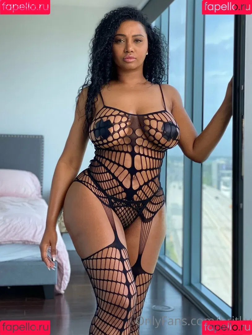 britliv Onlyfans Photo Gallery 
