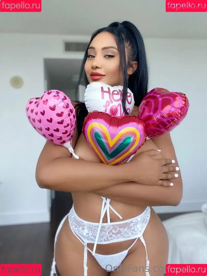 britliv Onlyfans Photo Gallery 